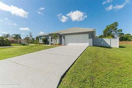 2996 SE Herder Avenue Palm Bay, FL 32909