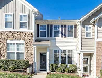 6047 History Trail Raleigh, NC 27612