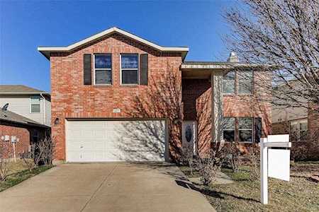 1613 Carolina Ridge Way Fort Worth, TX 76247