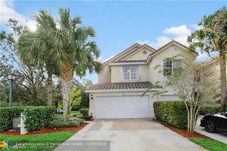 1136 Pinewood Lake Ct Green Acres, FL 33415