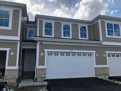 3717 Provenance Way Northbrook, IL 60062