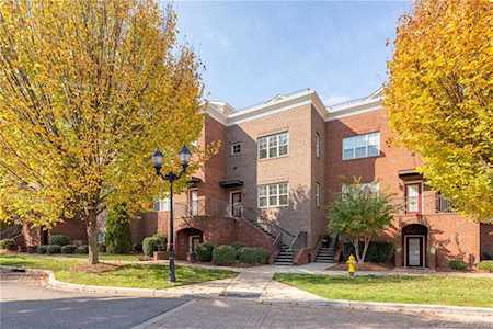 253 Harbour Place Dr Davidson, NC 28036