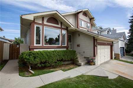 112 Millbank Drive SW Calgary, AB T2Y 2E3