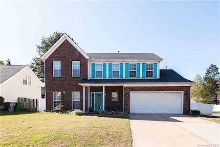 8830 Steelechase Dr Charlotte, NC 28273