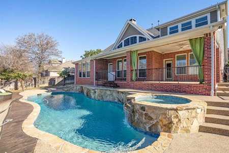 2711 Pebble Stone Grapevine, TX 76051