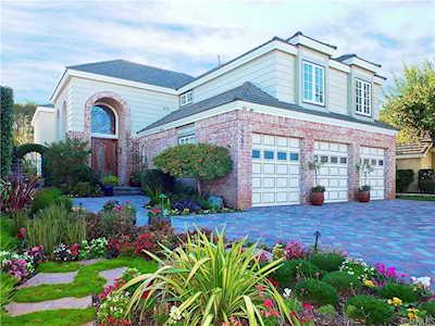 19391 Woodlands Drive Huntington Beach, CA 92648