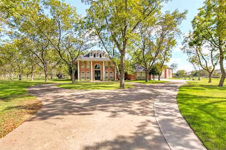 5605 Equestrian Court Granbury, TX 76049