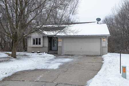 1283 Mcafee Street Saint Paul, MN 55106