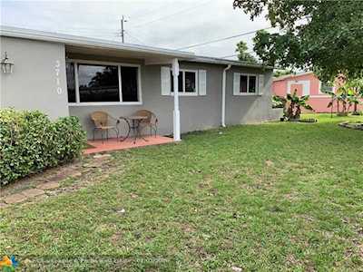 3710 NW 6th Ave Deerfield Beach, FL 33064