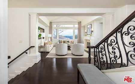 16633 Calle Brittany Pacific Palisades, CA 90272
