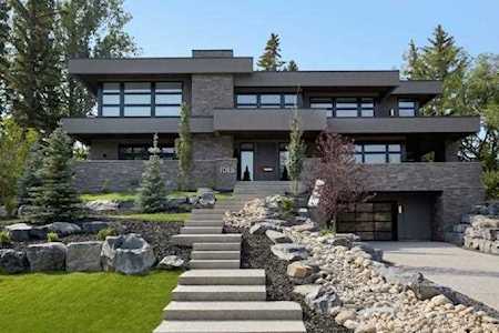 1015 Sydenham Road SW Calgary, AB T2T 0T3