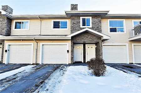 6811 Pinecliff Grove NE Calgary, AB T1Y 7K8