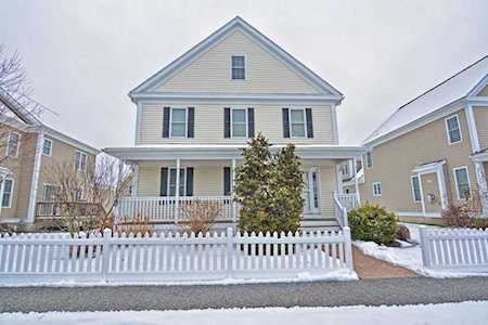 39 Orchard #39 Stow, MA 01775