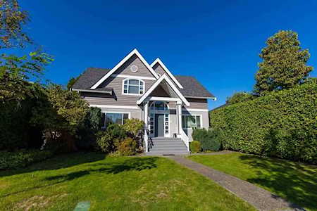 2215 W 18th Avenue Vancouver, BC V6L 1A5