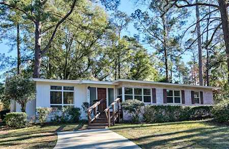 2001 E Indianhead Drive Tallahassee, FL 32301