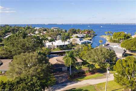 31 Georgetown Fort Myers, FL 33919