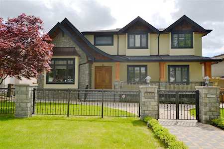 6580 Winch Street Burnaby, BC V5B 2L6