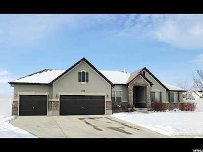 8576 S Rundlestone W Dr West Jordan, UT 84081