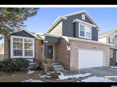 4059 W Pine Grove S Way South Jordan, UT 84095