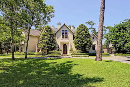 20 Lacewood Ln Piney Point Village, TX 77024