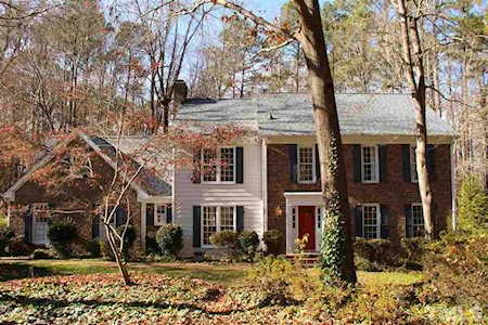 8308 Lakewood Drive Raleigh, NC 27613