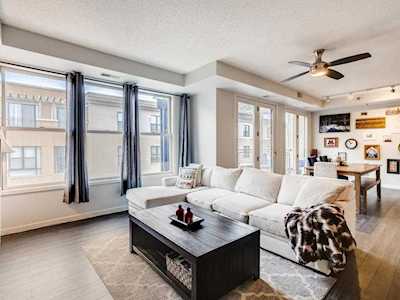 209 8th Street E #405 Saint Paul, MN 55101