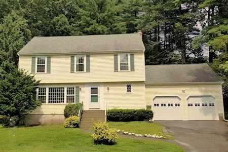 92 Washburn Ave Wellesley, MA 02481