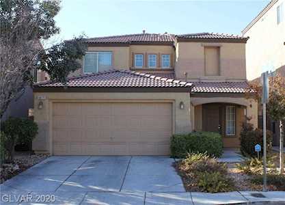 8823 Canyon Saddle St Las Vegas, NV 89148