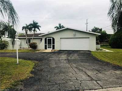 2112 Jasper Ave Fort Myers, FL 33907