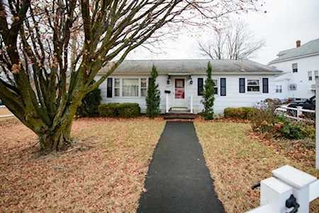 900 Lakeview Avenue Lowell, MA 01850
