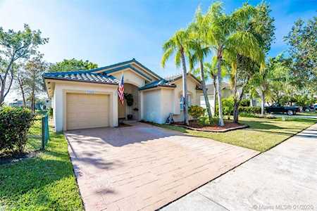 20506 SW 1st St Pembroke Pines, FL 33029