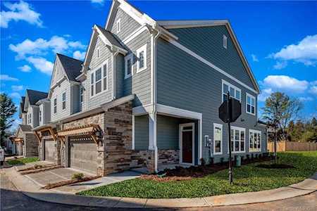 11218 Cobb Creek Ct Charlotte, NC 28277