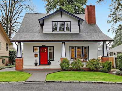 589 7th St Lake Oswego, OR 97034