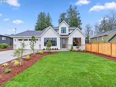 6564 SE Furnberg St Milwaukie, OR 97222