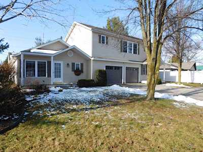 1411 S Harkless Drive Syracuse, IN 46567