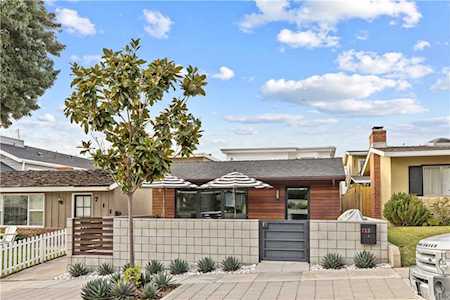 713 Poinsettia Avenue Corona Del Mar, CA 92625