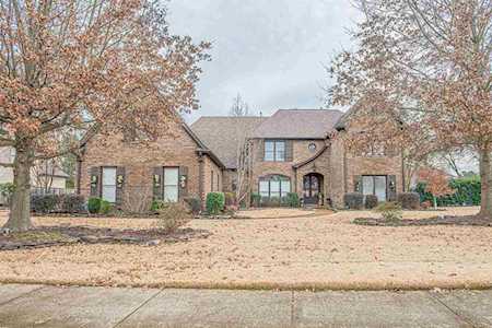 1690 Stillwind Ln Collierville, TN 38017