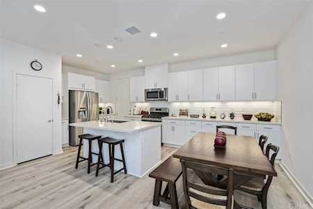 29 Jasmine Lake Forest, CA 92630
