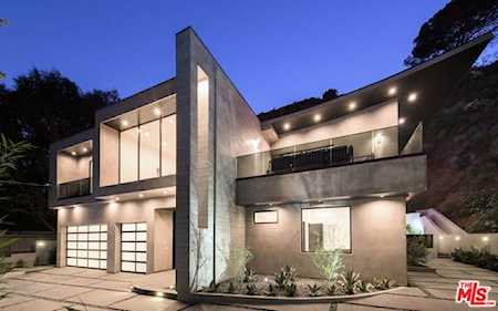 2145 Nichols Canyon Road Los Angeles, CA 90046