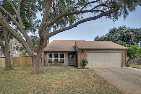 501 Tarragon Lane Euless, TX 76039