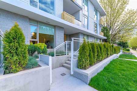 375 W 59th Avenue #105 Vancouver, BC V5X 0J4