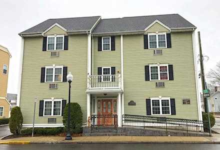 26 N. Main Street #2 Mansfield, MA 02048