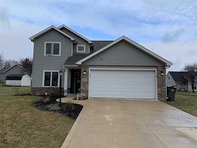 602 E Wawonaissa Drive Syracuse, IN 46567