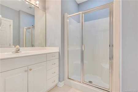 5914 Fitzwilliams Ln Charlotte, NC 28270