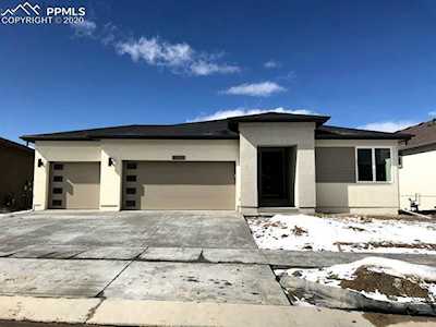 8020 De Anza Peak Trail Colorado Springs, CO 80924