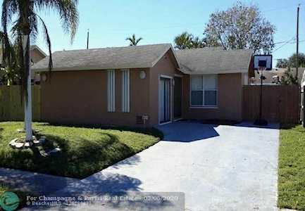 355 SW 33rd Terrace Deerfield Beach, FL 33442