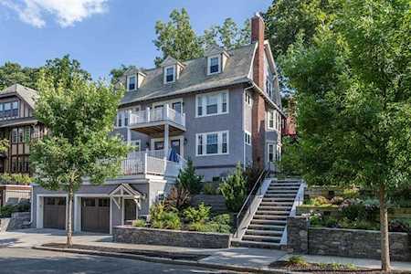 135 University Rd #1 Brookline, MA 02445