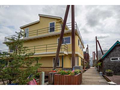 7720 SW Macadam Ave #7 Portland, OR 97219
