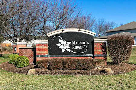 9401 Magnolia Ridge Dr #103 Louisville, KY 40291