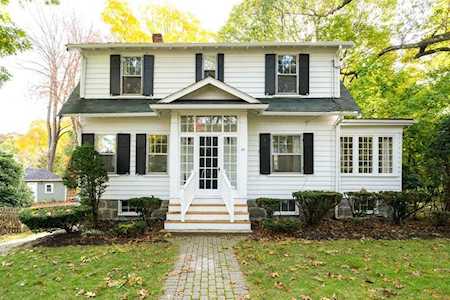 45 Cliff Rd Milton, MA 02186